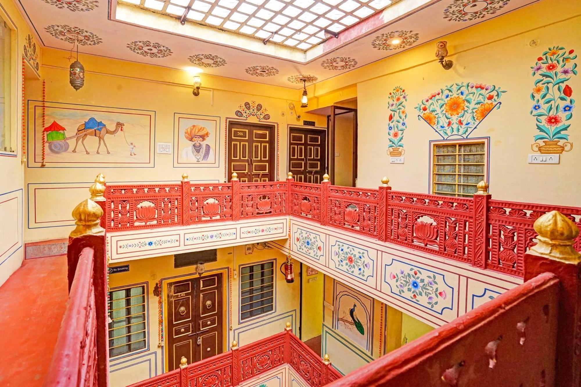 Hotel Super Collection O Ramganj Near Hawa Mahal Divisione di Divisione di Jaipur Esterno foto