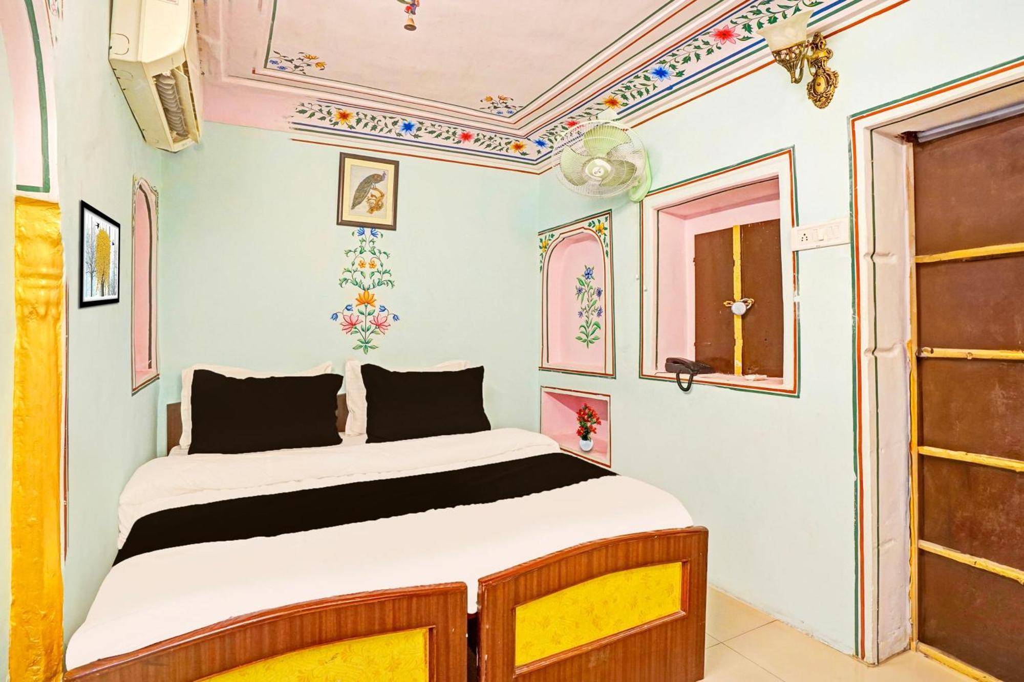 Hotel Super Collection O Ramganj Near Hawa Mahal Divisione di Divisione di Jaipur Esterno foto