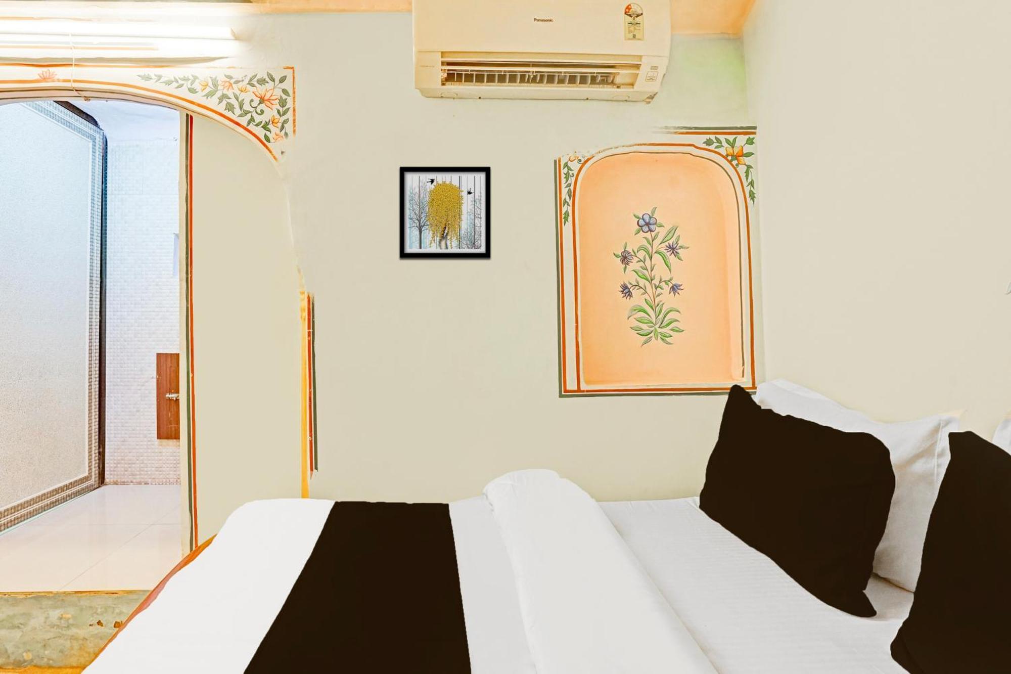 Hotel Super Collection O Ramganj Near Hawa Mahal Divisione di Divisione di Jaipur Esterno foto