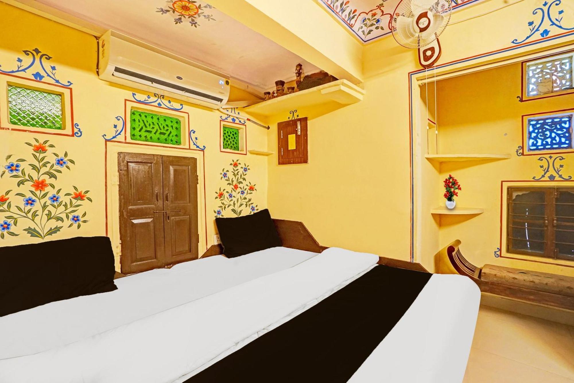 Hotel Super Collection O Ramganj Near Hawa Mahal Divisione di Divisione di Jaipur Esterno foto